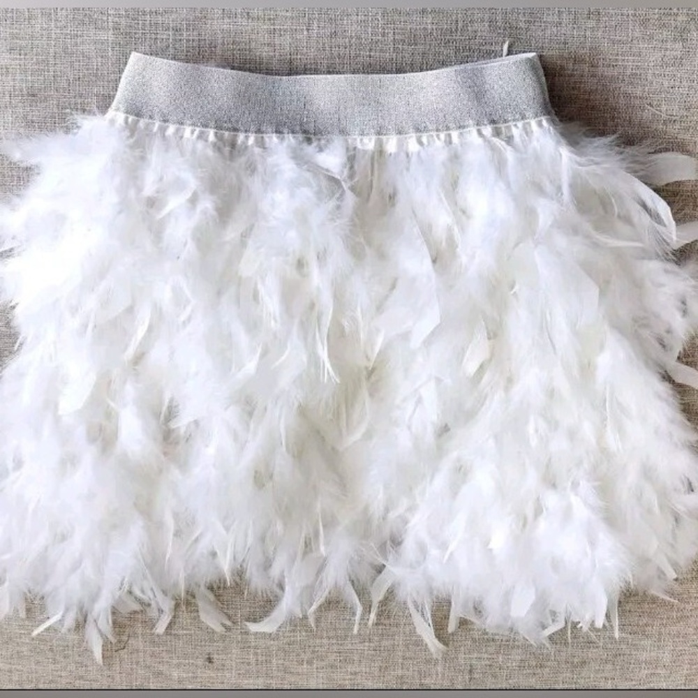 White Feathered Mini Skirt, Size: Small - Picture 3 of 6